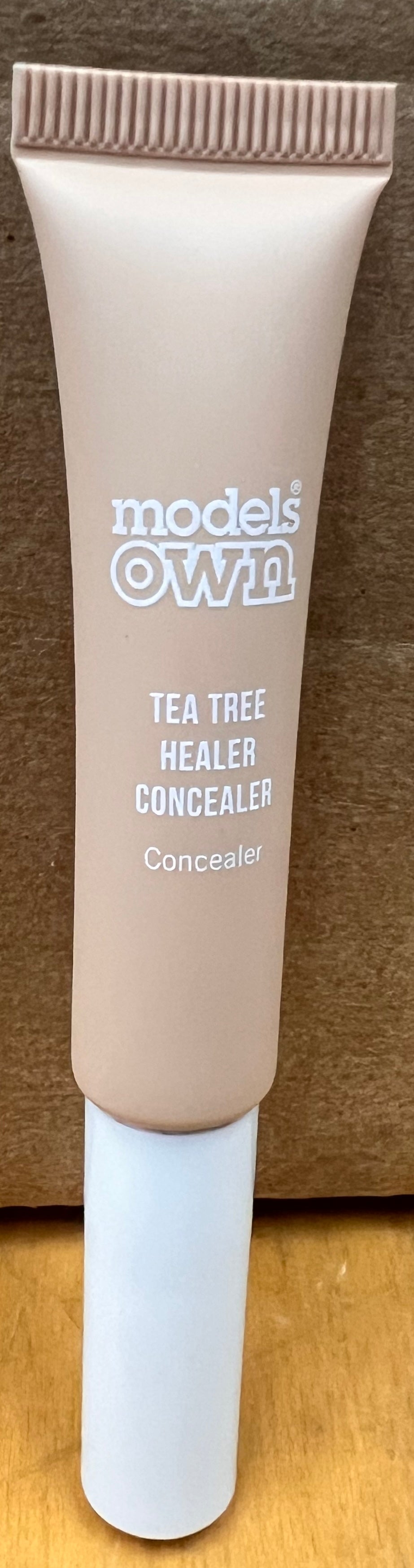 Models Own Tea Tree Healer Concealer – Deep Beige 05 Anti-Blemish Cover & Treatment