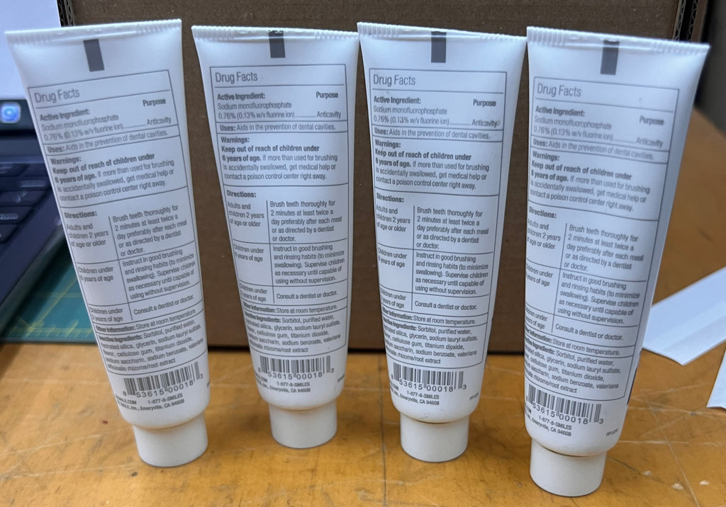 GO SMiLE Luxury Fluoride Toothpaste 4-Pack 1 oz Each Travel Size Whitening Mint